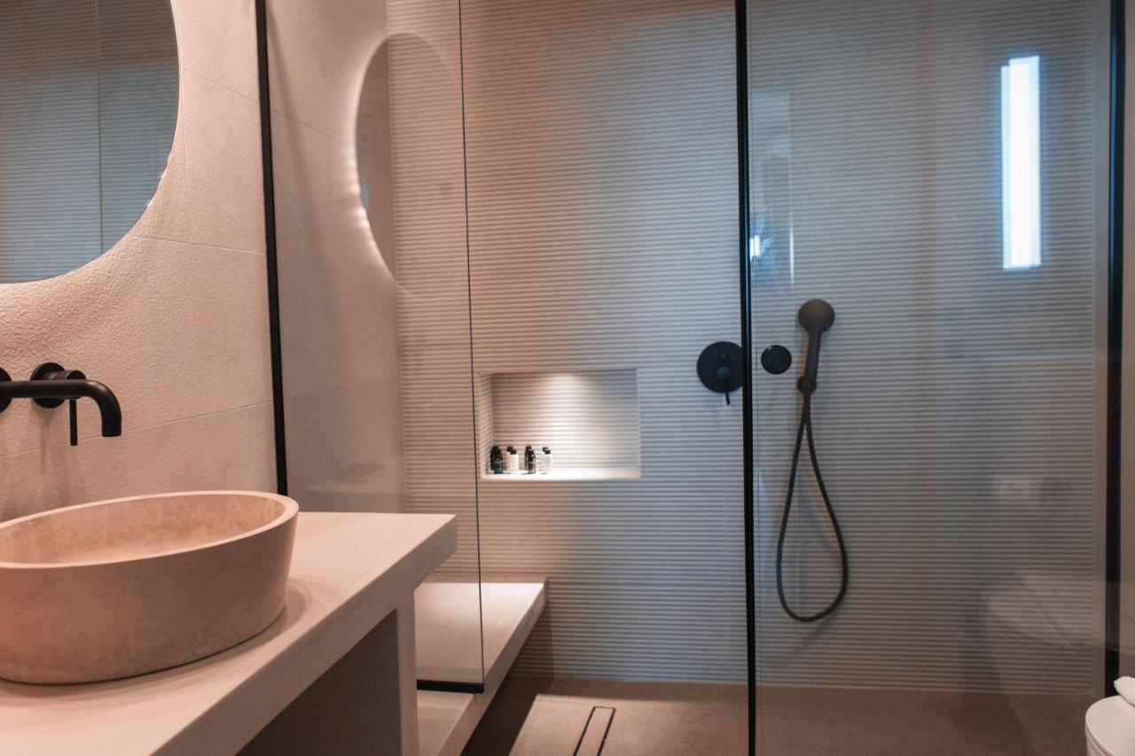 North Wind Luxury Suites Oía Dış mekan fotoğraf
