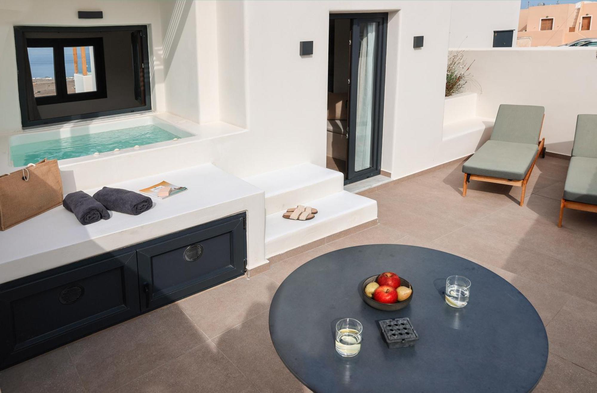 North Wind Luxury Suites Oía Dış mekan fotoğraf