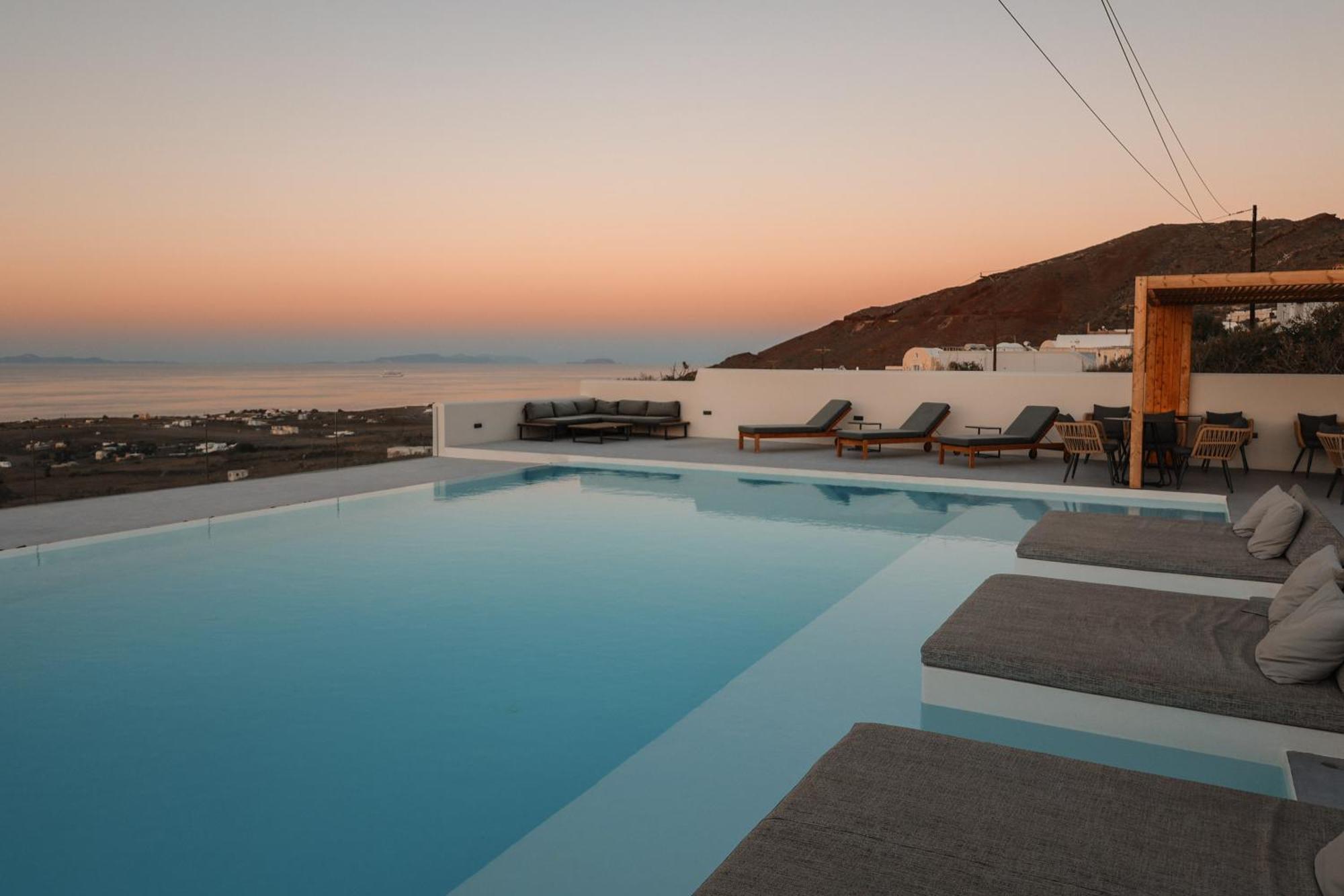 North Wind Luxury Suites Oía Dış mekan fotoğraf
