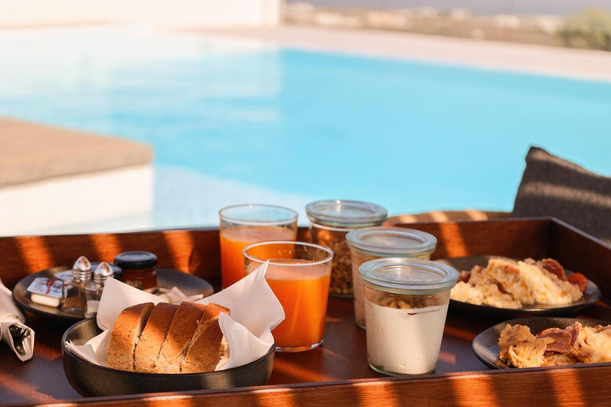 North Wind Luxury Suites Oía Dış mekan fotoğraf